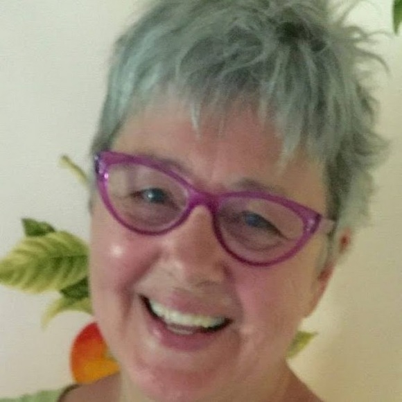 Meet your Posher, Patti - Picture 1 of 1